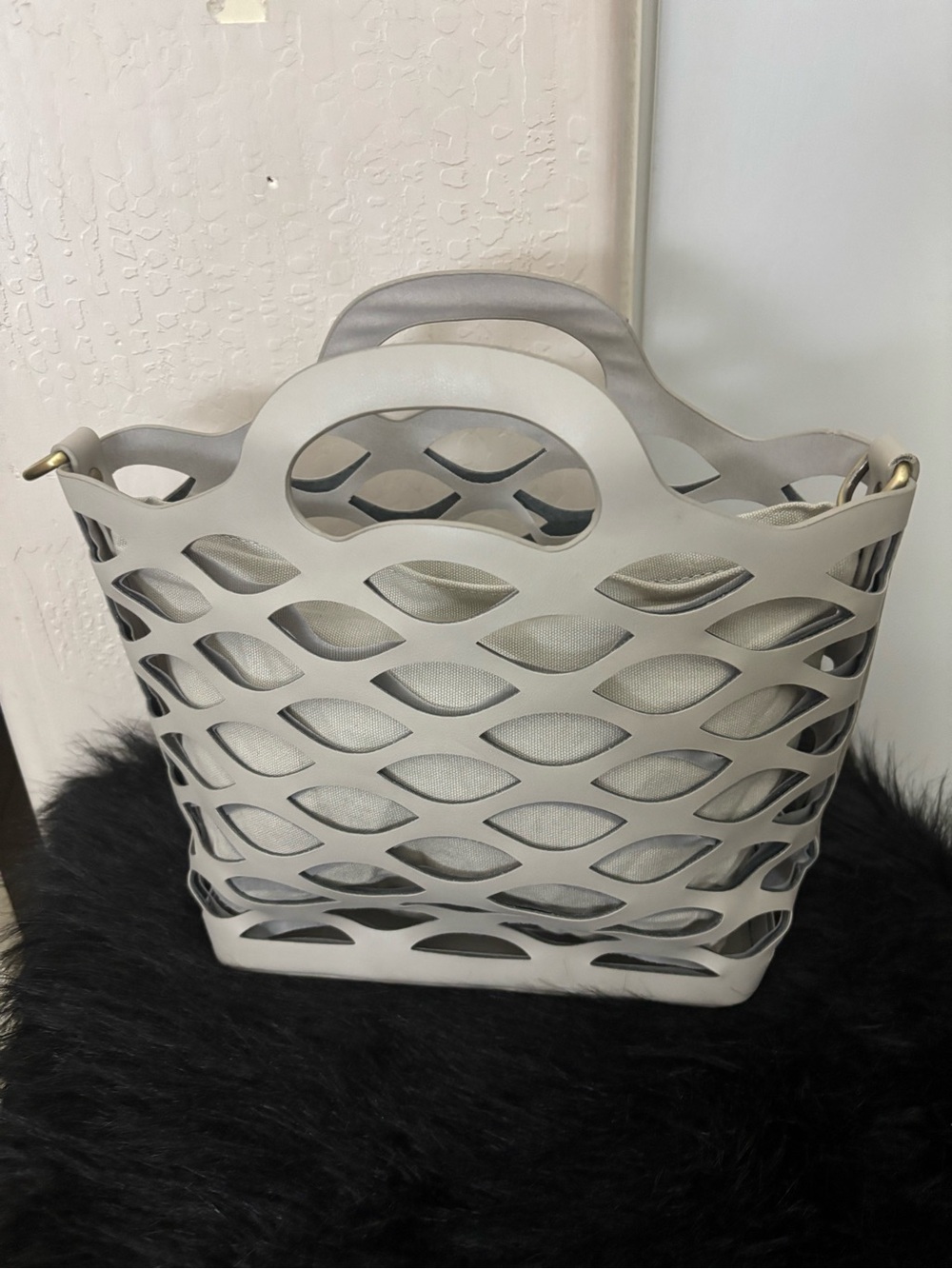 EUC Joy Susan Light Gray Laser Cutout Tote Bag with removable Inner Pouch